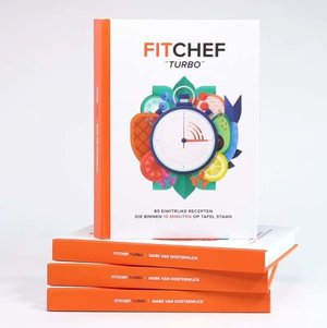 Een stapel boeken van Fitchef Turbo